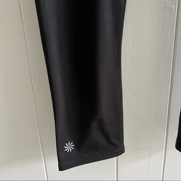 Athleta cropped workout leggings size XS - Picture 2 of 10